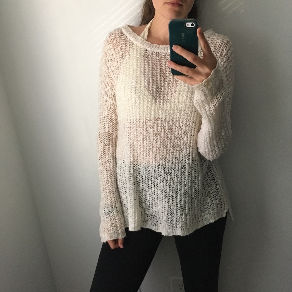 Light Knit Sweater